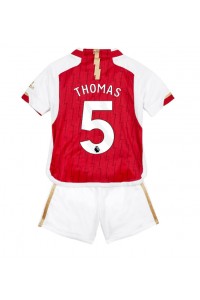 Arsenal Thomas Partey #5 Babyklær Hjemme Fotballdrakt til barn 2023-24 Korte ermer (+ Korte bukser)